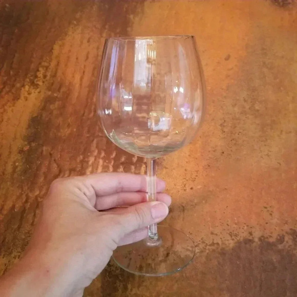 Vintage 90s Textured Wine Glass - Picture 4 of 5
